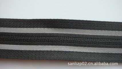 專(zhuān)注拉鏈行業(yè)45年 山東防水拉鏈廠以品質(zhì)鑄就品牌